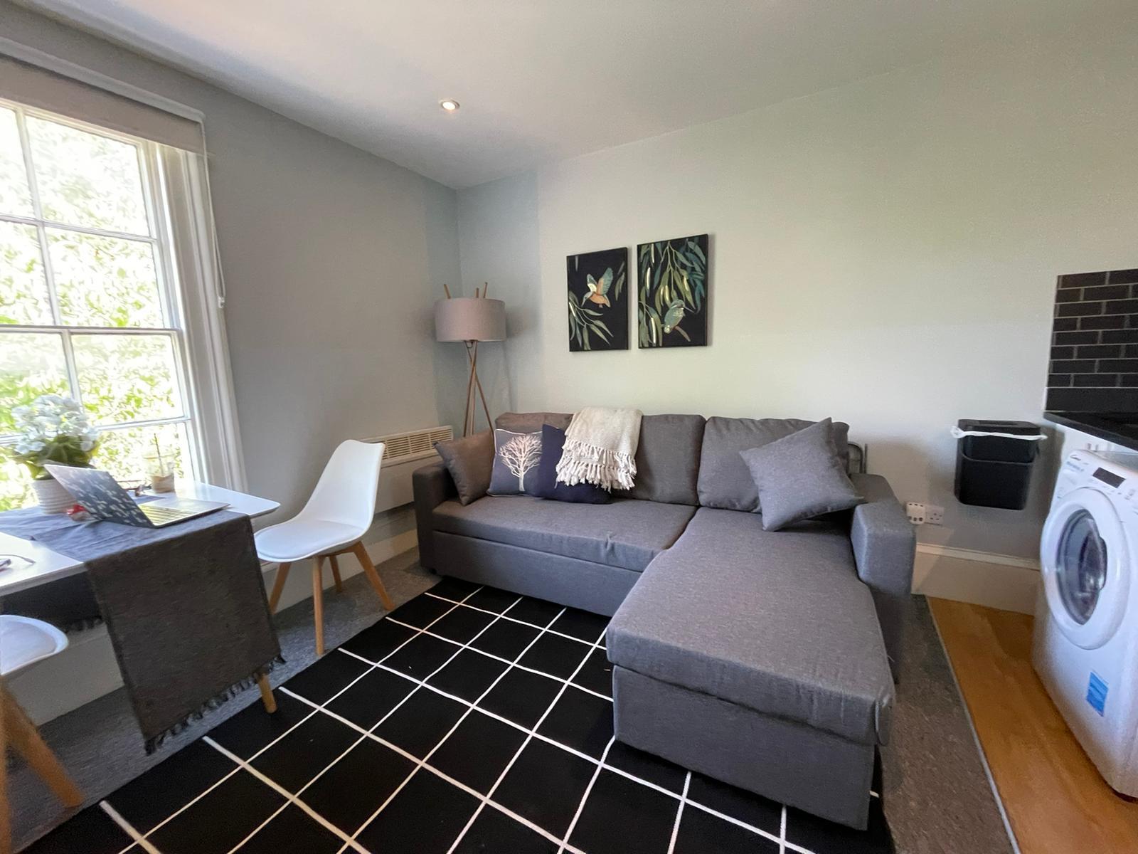 Unique Townhouse Flats at London Place6
