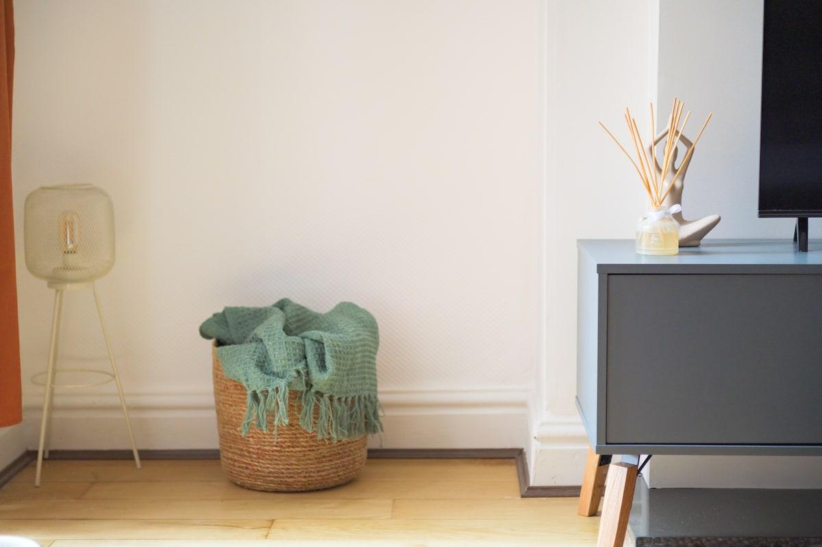 6Bedroom House with Free Parking2